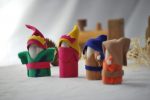 Wooden knights set of 4